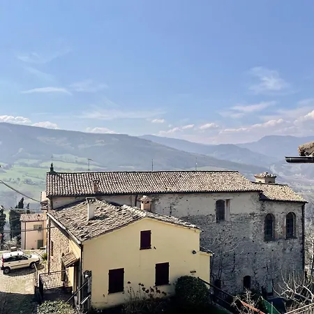 Casa Tipica Nel Borgo - Casa Soemy Semesterbostad *